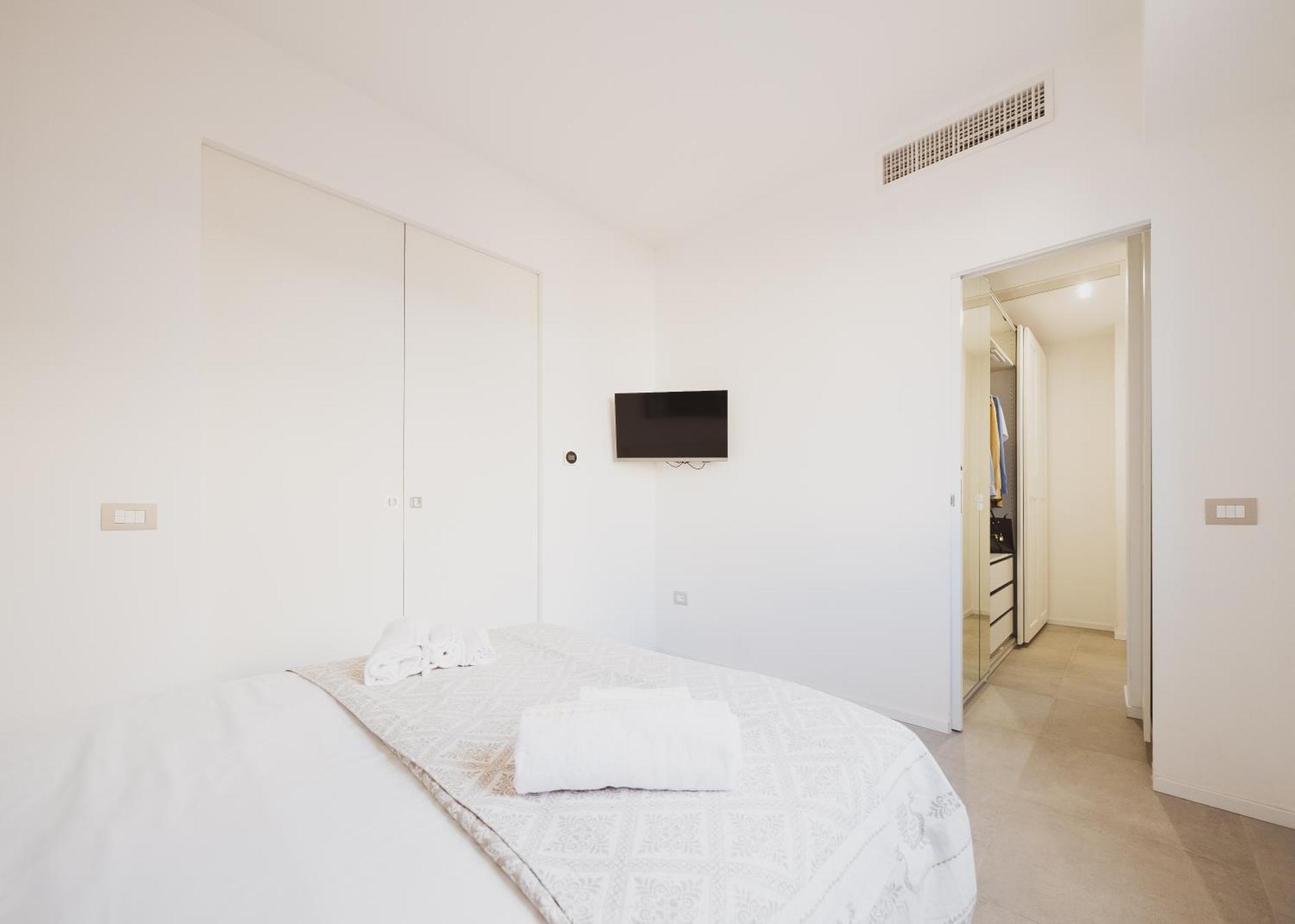 Luxury Suite La Terrazza In Pieno Centro In Каляри Екстериор снимка