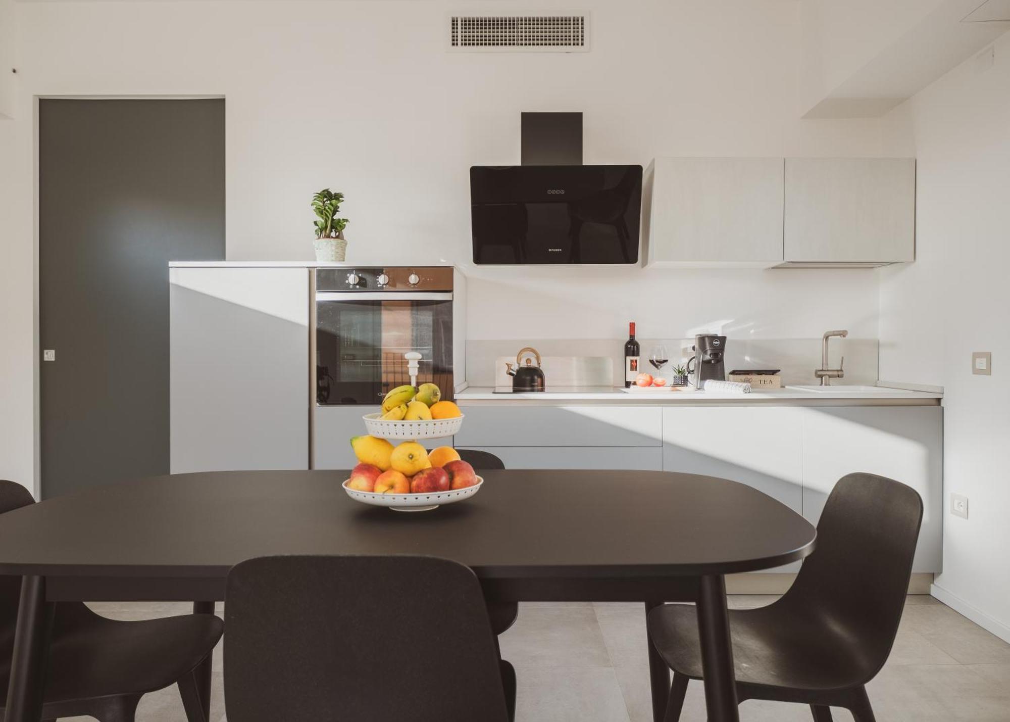 Luxury Suite La Terrazza In Pieno Centro In Каляри Екстериор снимка
