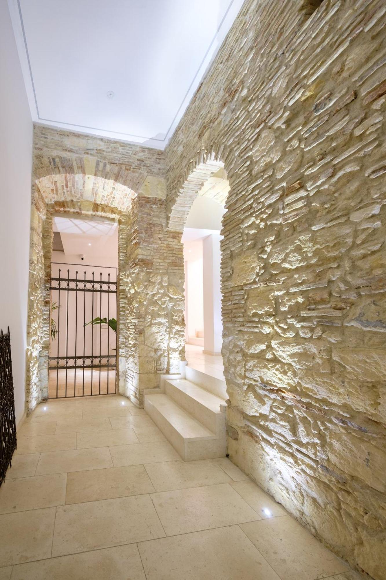 Luxury Suite La Terrazza In Pieno Centro In Каляри Екстериор снимка